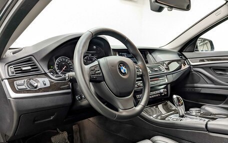 BMW 5 серия, 2015 год, 2 990 000 рублей, 15 фотография