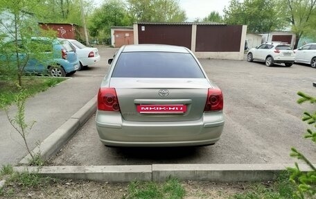 Toyota Avensis III рестайлинг, 2005 год, 1 100 000 рублей, 5 фотография