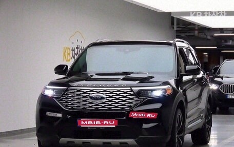 Ford Explorer VI, 2021 год, 2 995 000 рублей, 2 фотография