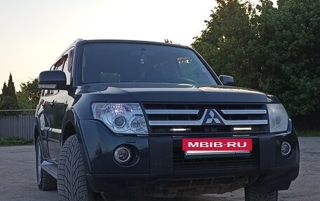 Mitsubishi Pajero IV, 2007 год, 1 550 000 рублей, 2 фотография