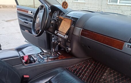 Volkswagen Touareg III, 2005 год, 1 150 000 рублей, 6 фотография