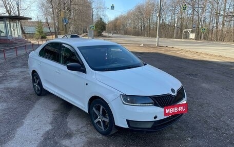 Skoda Rapid I, 2014 год, 550 000 рублей, 4 фотография