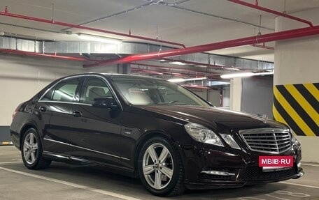 Mercedes-Benz E-Класс, 2012 год, 2 099 000 рублей, 8 фотография