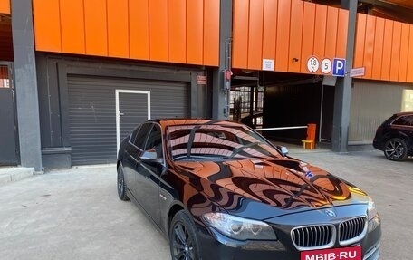 BMW 5 серия, 2014 год, 2 000 000 рублей, 3 фотография