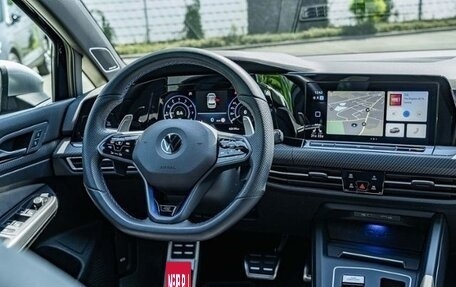 Volkswagen Golf R, 2022 год, 4 500 000 рублей, 11 фотография