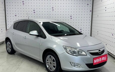 Opel Astra J, 2012 год, 770 000 рублей, 3 фотография