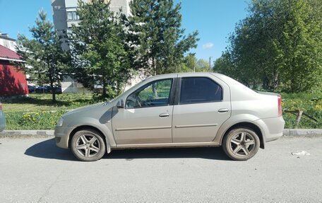 Renault Logan I, 2012 год, 550 000 рублей, 2 фотография