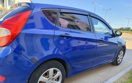 Hyundai Solaris II рестайлинг, 2012 год, 600 000 рублей, 4 фотография