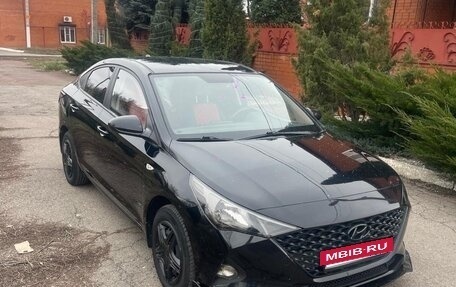 Hyundai Solaris II рестайлинг, 2020 год, 1 590 000 рублей, 3 фотография