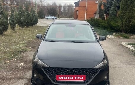 Hyundai Solaris II рестайлинг, 2020 год, 1 590 000 рублей, 4 фотография