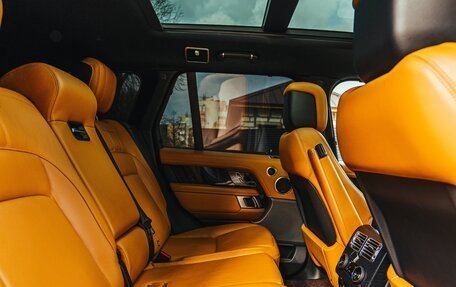 Land Rover Range Rover IV рестайлинг, 2018 год, 8 500 000 рублей, 16 фотография