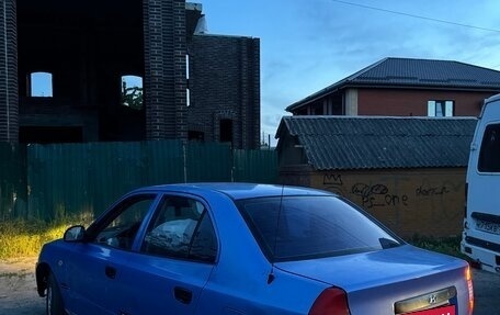Hyundai Accent II, 2004 год, 200 000 рублей, 3 фотография