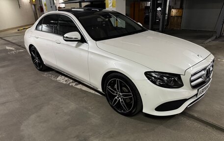 Mercedes-Benz E-Класс, 2016 год, 3 500 000 рублей, 15 фотография
