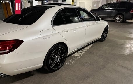Mercedes-Benz E-Класс, 2016 год, 3 500 000 рублей, 12 фотография