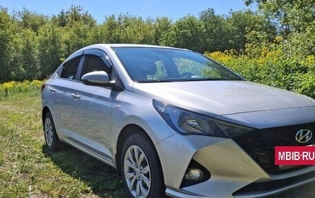Hyundai Solaris II рестайлинг, 2021 год, 1 630 000 рублей, 7 фотография