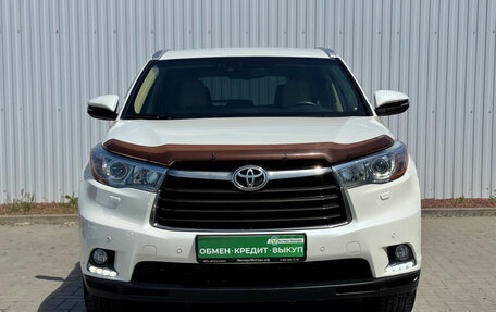Toyota Highlander III, 2014 год, 2 700 000 рублей, 3 фотография