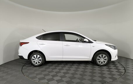 Hyundai Solaris II рестайлинг, 2021 год, 1 350 000 рублей, 5 фотография