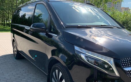 Mercedes-Benz V-Класс, 2020 год, 6 100 000 рублей, 8 фотография