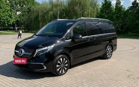 Mercedes-Benz V-Класс, 2020 год, 6 100 000 рублей, 2 фотография