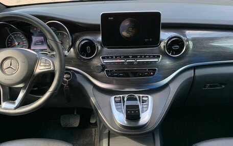 Mercedes-Benz V-Класс, 2020 год, 6 100 000 рублей, 21 фотография