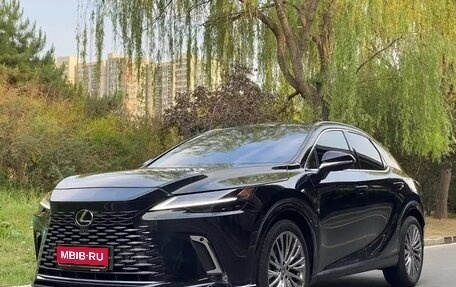 Lexus RX IV рестайлинг, 2025 год, 7 500 000 рублей, 1 фотография