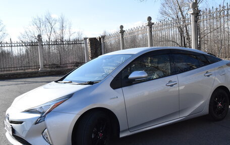 Toyota Prius IV XW50, 2016 год, 1 650 000 рублей, 11 фотография