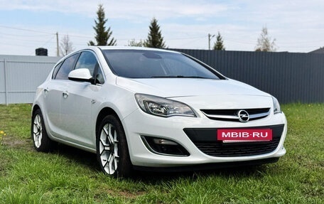 Opel Astra J, 2012 год, 900 000 рублей, 2 фотография
