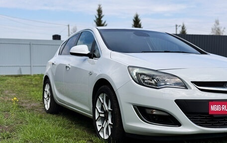 Opel Astra J, 2012 год, 900 000 рублей, 3 фотография