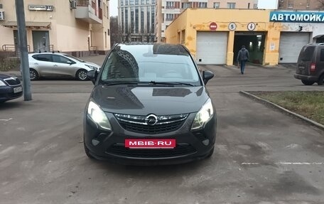 Opel Zafira C рестайлинг, 2013 год, 875 000 рублей, 3 фотография