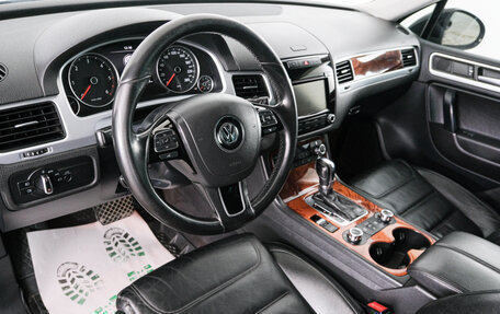 Volkswagen Touareg III, 2011 год, 2 599 000 рублей, 7 фотография