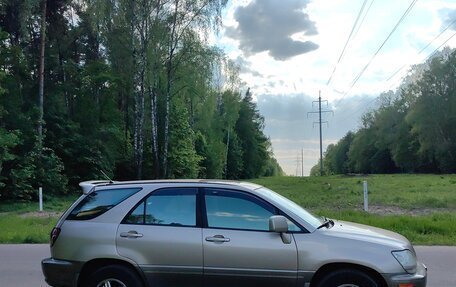 Lexus RX IV рестайлинг, 2000 год, 850 000 рублей, 4 фотография