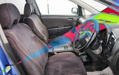 Toyota Wish II, 2005 год, 879 000 рублей, 6 фотография
