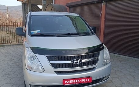 Hyundai Grand Starex Grand Starex I рестайлинг 2, 2009 год, 1 590 000 рублей, 2 фотография