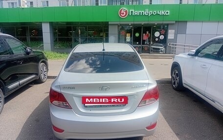 Hyundai Solaris II рестайлинг, 2012 год, 570 000 рублей, 4 фотография