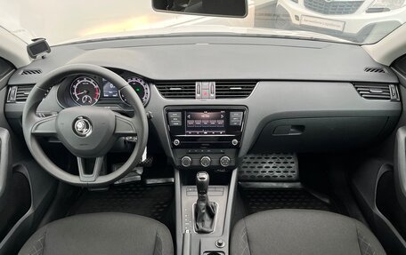 Skoda Octavia, 2019 год, 1 725 100 рублей, 7 фотография