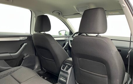 Skoda Octavia, 2019 год, 1 725 100 рублей, 10 фотография