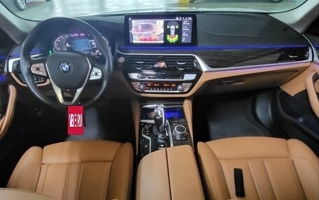 BMW 5 серия, 2022 год, 3 690 000 рублей, 8 фотография