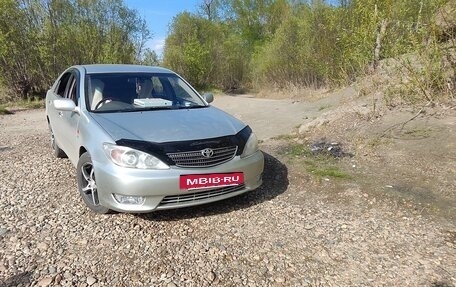 Toyota Camry V40, 2002 год, 650 000 рублей, 2 фотография