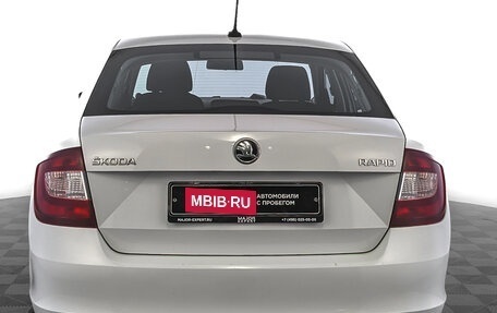 Skoda Rapid I, 2017 год, 925 000 рублей, 6 фотография