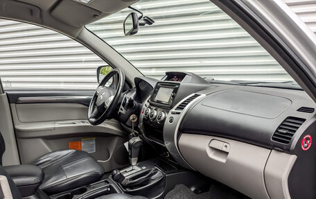 Mitsubishi Pajero Sport II рестайлинг, 2014 год, 1 970 000 рублей, 12 фотография