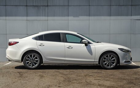 Mazda 6, 2019 год, 1 820 000 рублей, 5 фотография