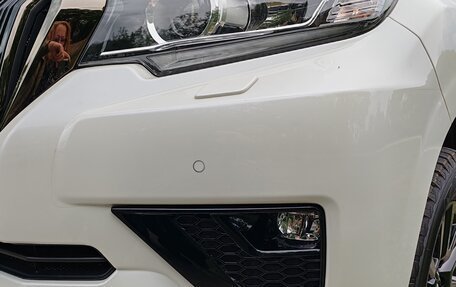 Toyota Land Cruiser Prado 150 рестайлинг 2, 2021 год, 8 750 000 рублей, 10 фотография
