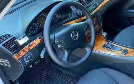 Mercedes-Benz E-Класс, 2007 год, 1 380 000 рублей, 3 фотография