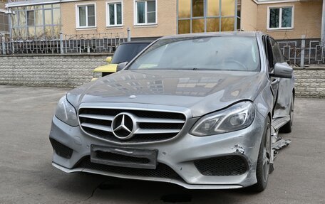 Mercedes-Benz E-Класс, 2013 год, 1 250 000 рублей, 2 фотография