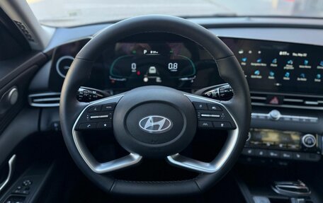 Hyundai Elantra, 2024 год, 2 750 000 рублей, 21 фотография