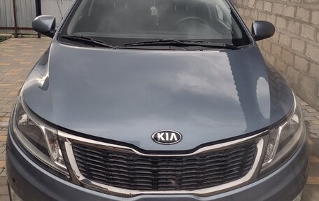 KIA Rio III рестайлинг, 2013 год, 1 000 000 рублей, 2 фотография