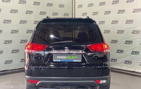 Mitsubishi Pajero Sport II рестайлинг, 2015 год, 2 234 000 рублей, 5 фотография