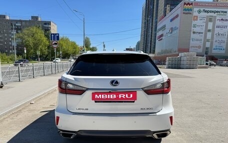 Lexus RX IV рестайлинг, 2018 год, 4 990 000 рублей, 6 фотография