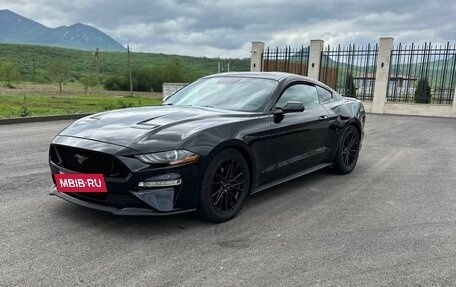 Ford Mustang VI рестайлинг, 2017 год, 2 550 000 рублей, 2 фотография