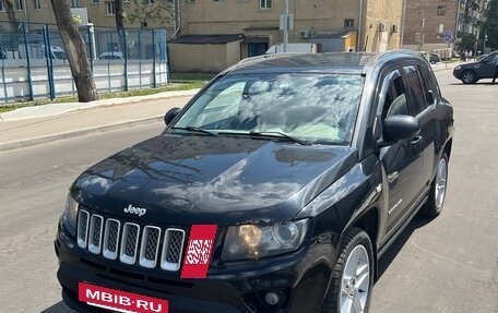 Jeep Compass I рестайлинг, 2013 год, 1 000 000 рублей, 2 фотография